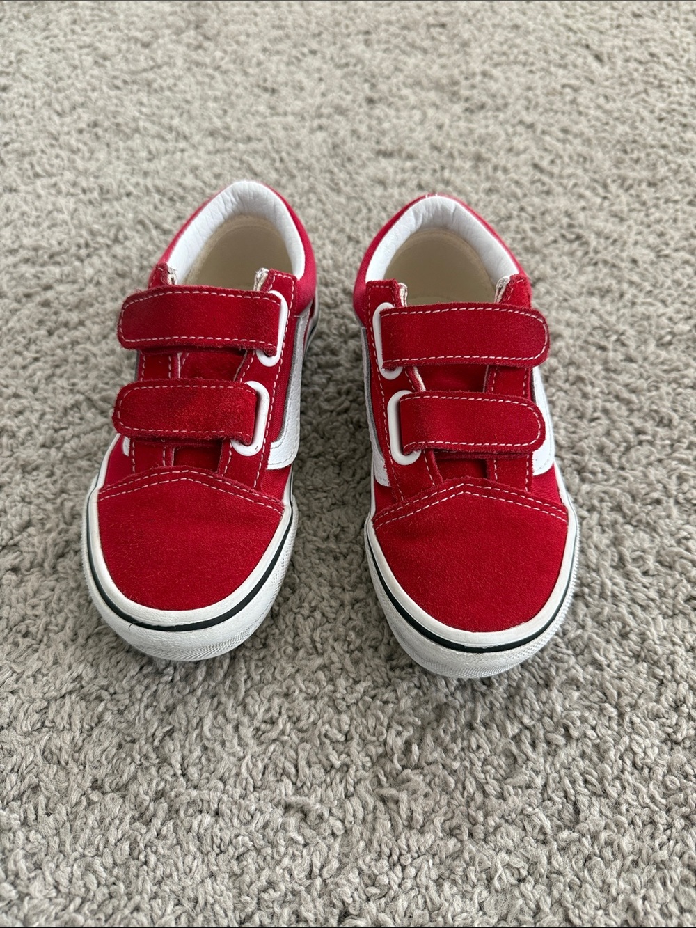 Kids Red VANS Old Skool V Shoe 🔴